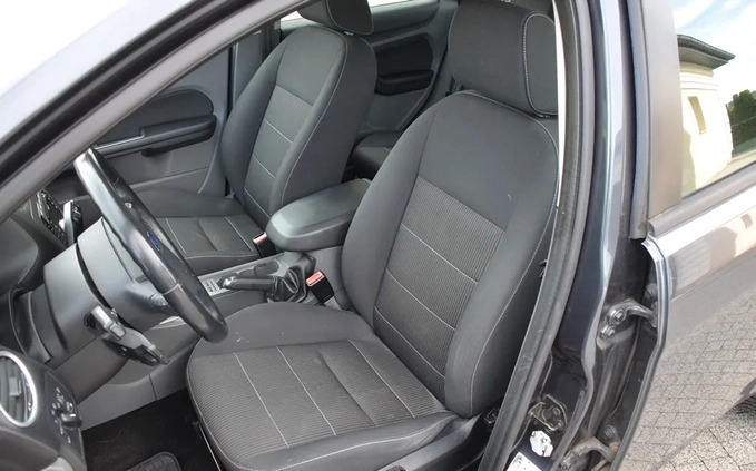 Ford Focus cena 16900 przebieg: 178000, rok produkcji 2010 z Kłodzko małe 172